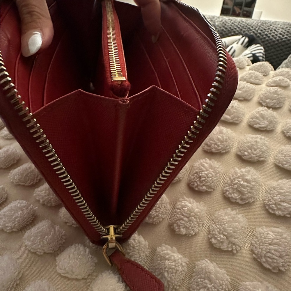 Prada Red Wallet in Saffiano Leather ❤️ - Picture 9 of 11